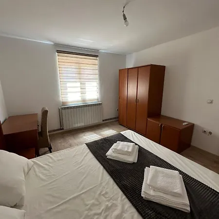 Birds Apartmani Belgrad Exteriör bild